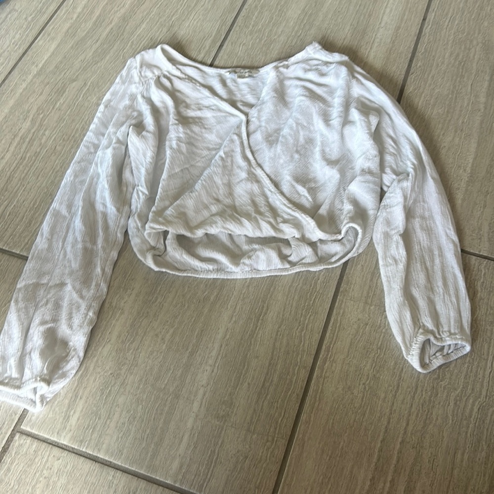 American Eagle shirt